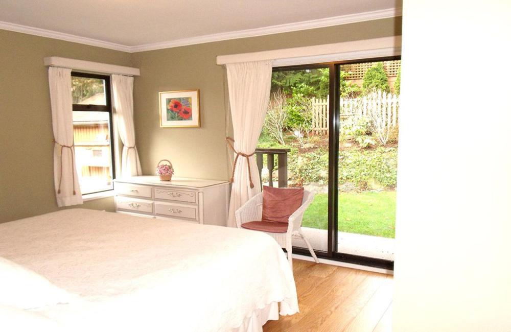 Mountain Bed & Breakfast North Vancouver Cameră foto