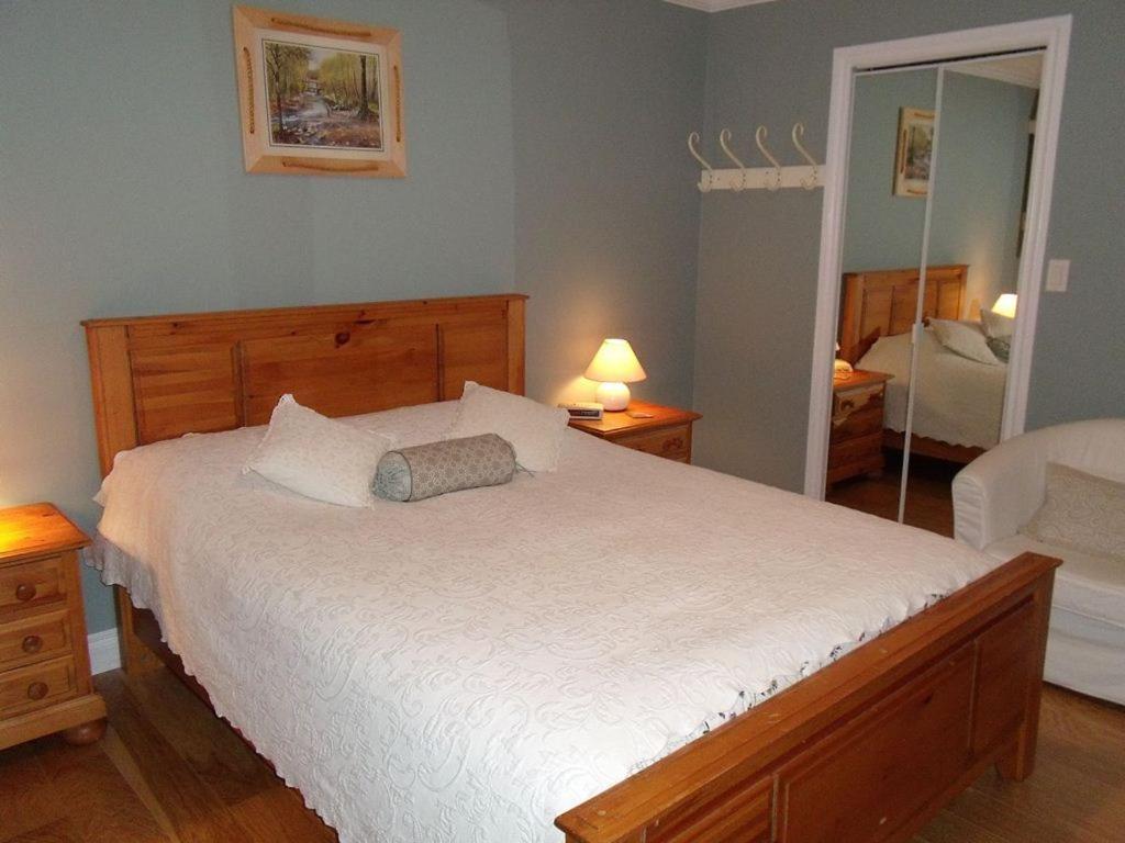 Mountain Bed & Breakfast North Vancouver Cameră foto